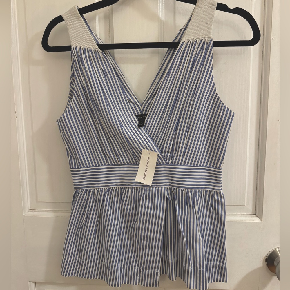 NWT v-neck striped Banana Republic top
